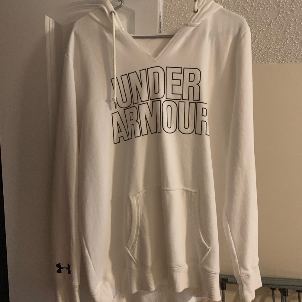 Under Armour V Neck cut sweatshirt